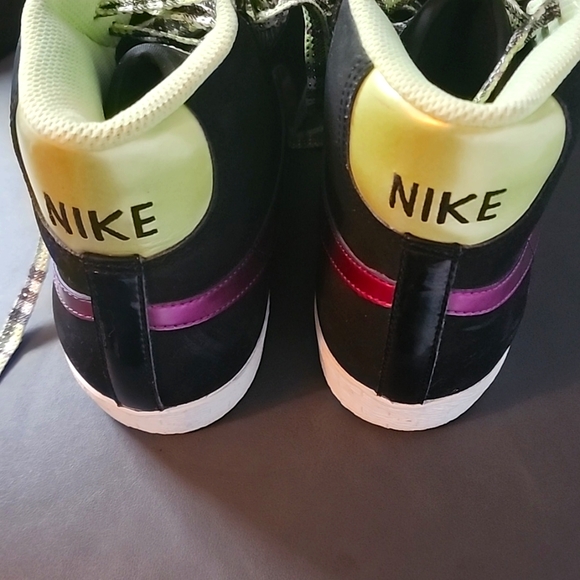 Nike Shoes Used Nike Mids In Unique Color Combo Poshmark